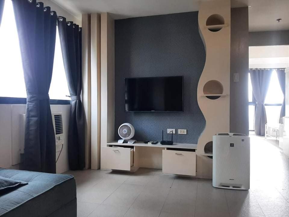 Spacious 2 Bedroom Unit With Pool Manila Kültér fotó